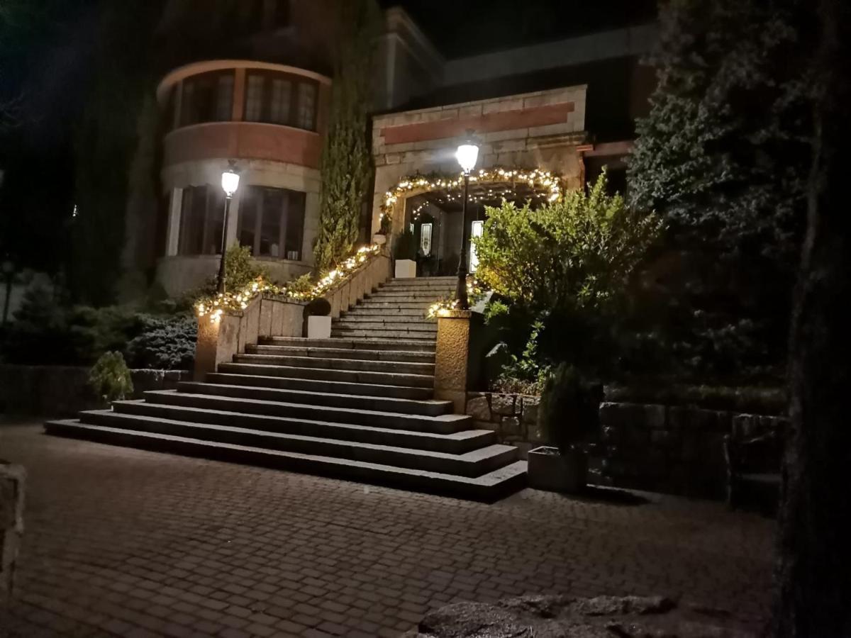 Palacio Miraflores Miraflores de la Sierra Luaran gambar